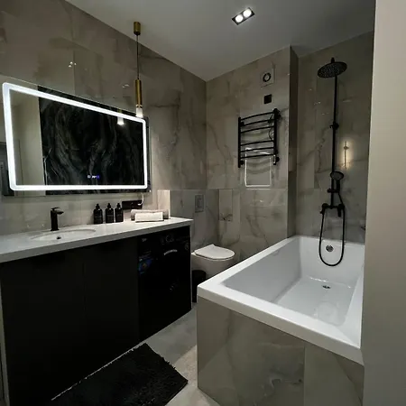 Lux В Жк K7-Family Рядом Аэропорт Apartment Atyrau Exterior photo