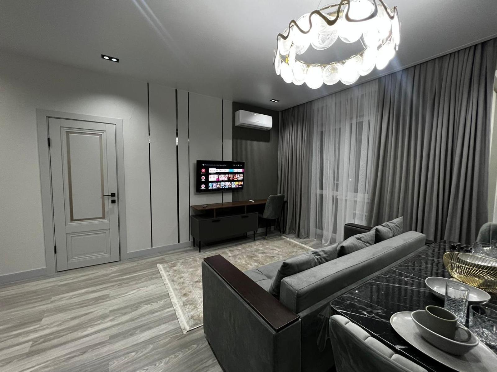 Lux в жк K7-family рядом аэропорт Apartment Atyrau