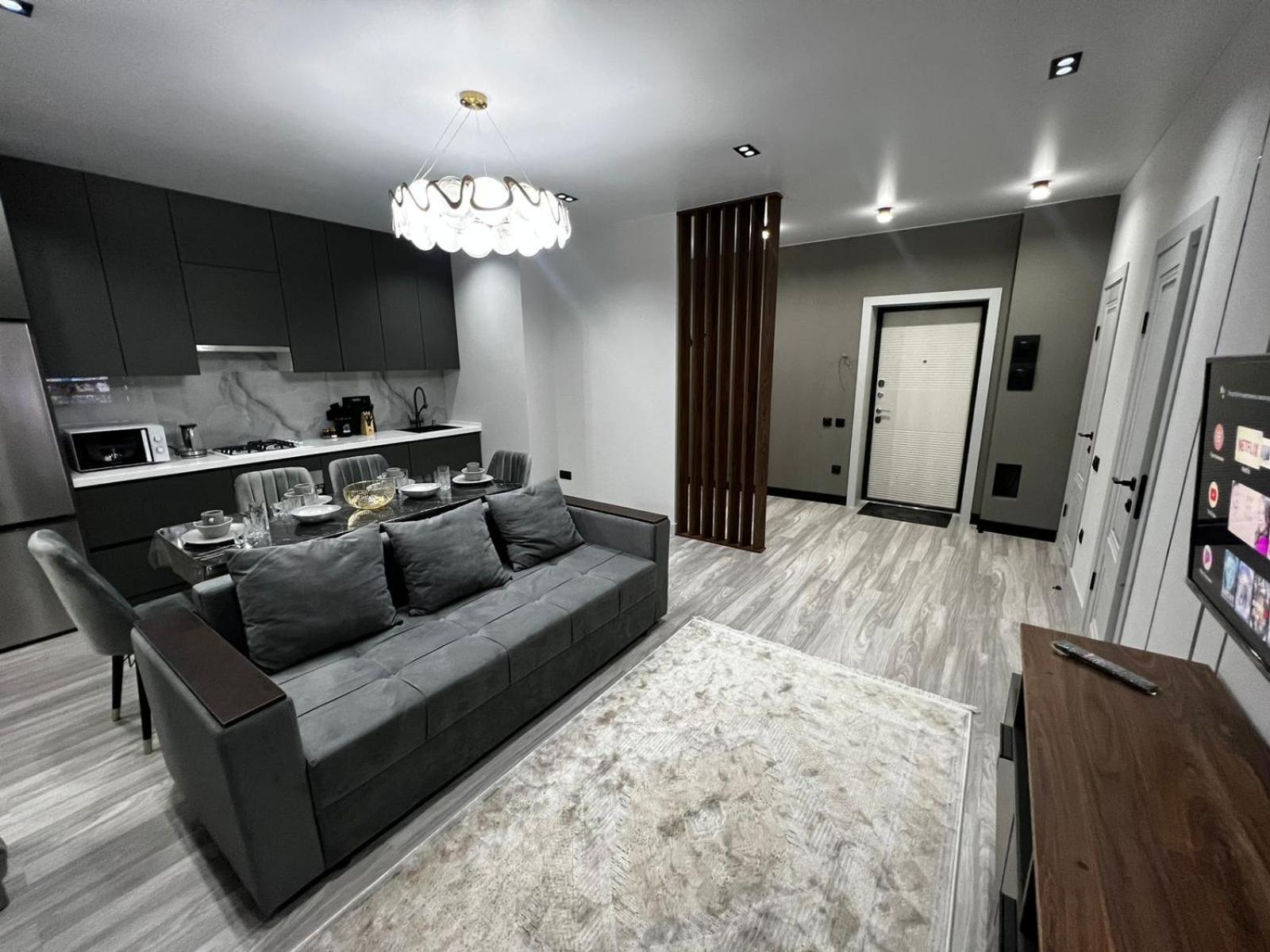 Apartment Lux в жк K7-family рядом аэропорт Atyrau